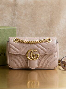 Gucci GG Marmont Small Shoulder Bag